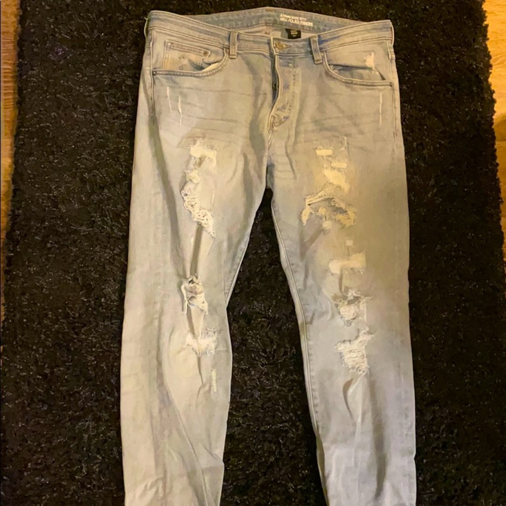 H&M Men’s Distressed Skinny Jeans
